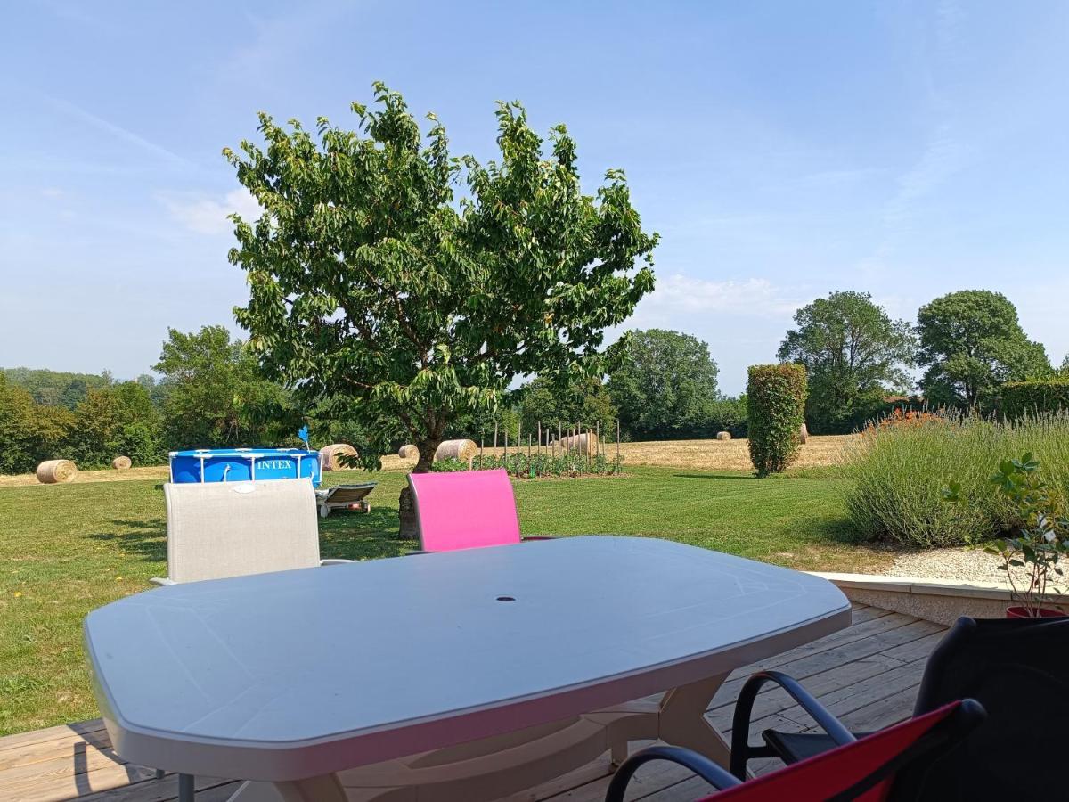 Studio Avec Terrasse Au Calme Jayat Екстер'єр фото